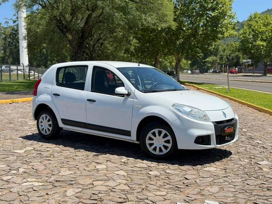 RENAULT SANDERO 1.0 EXPRESSION 16V FLEX 4P MANUAL RENAULT SANDERO 1.0 EXPRESSION 16V FLEX 4P MANUAL